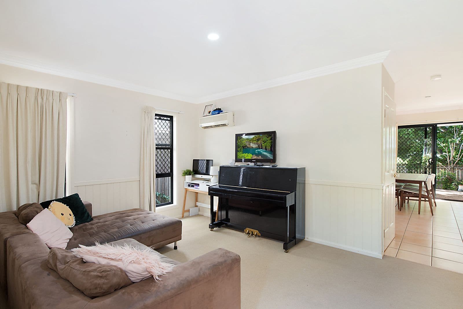 51 Tarana Street, Camp Hill QLD 4152, Camp Hill - Thumbnail 5