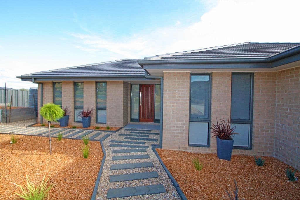 10 Donoghoe Place, Bungendore NSW 2621, Bungendore - Image 1