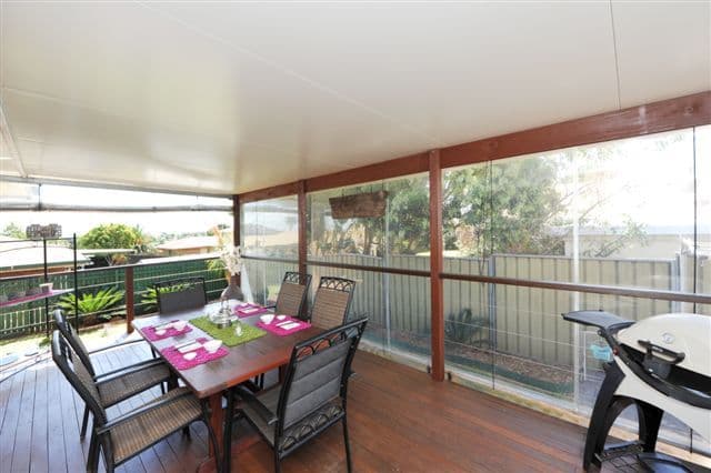 4 Maplewood Drive, DARLING HEIGHTS QLD 4350, Darling Heights - Thumbnail 2