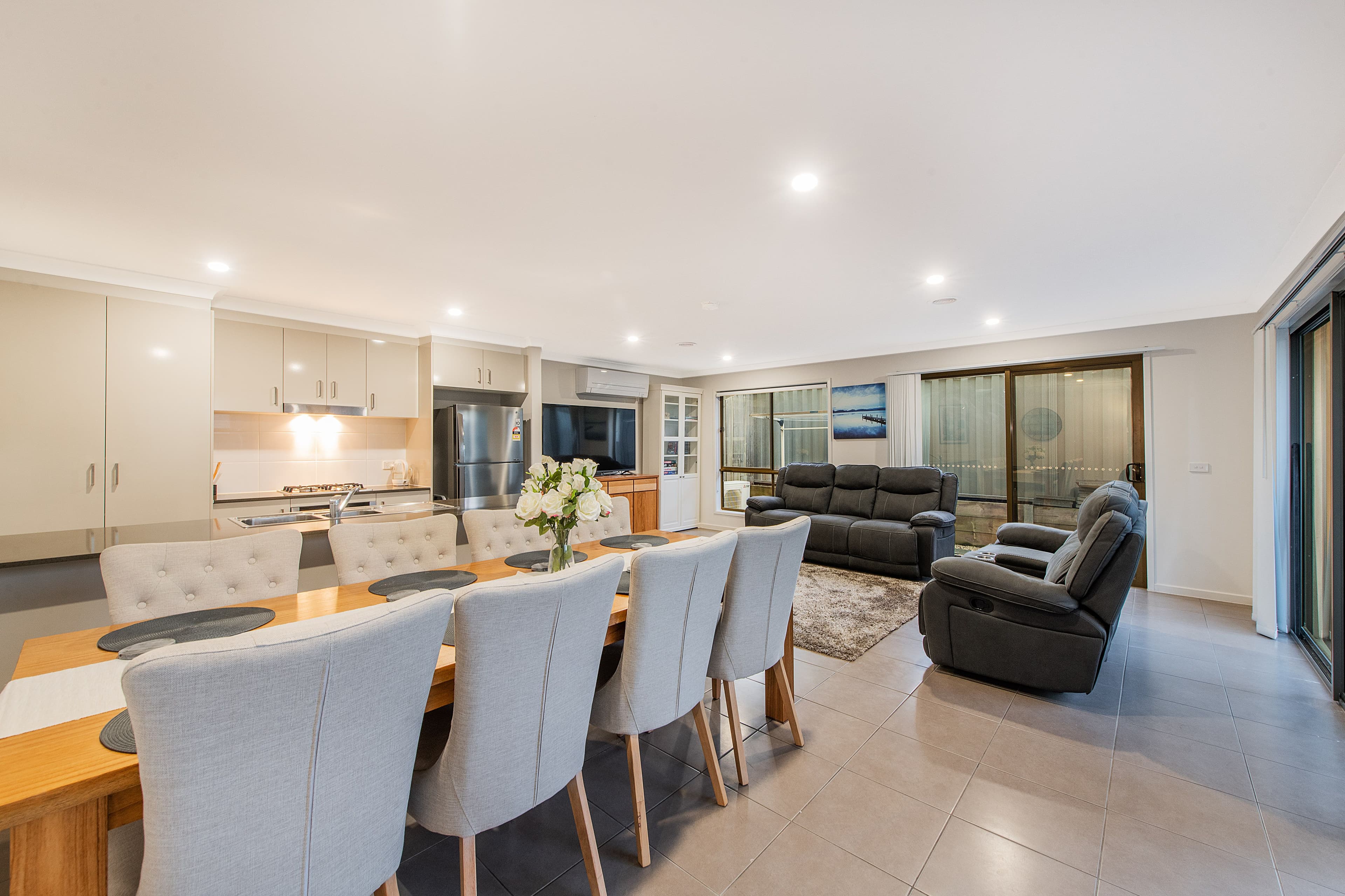 2 Nebula Lane, Cranbourne East VIC 3977, Cranbourne East - Thumbnail 4