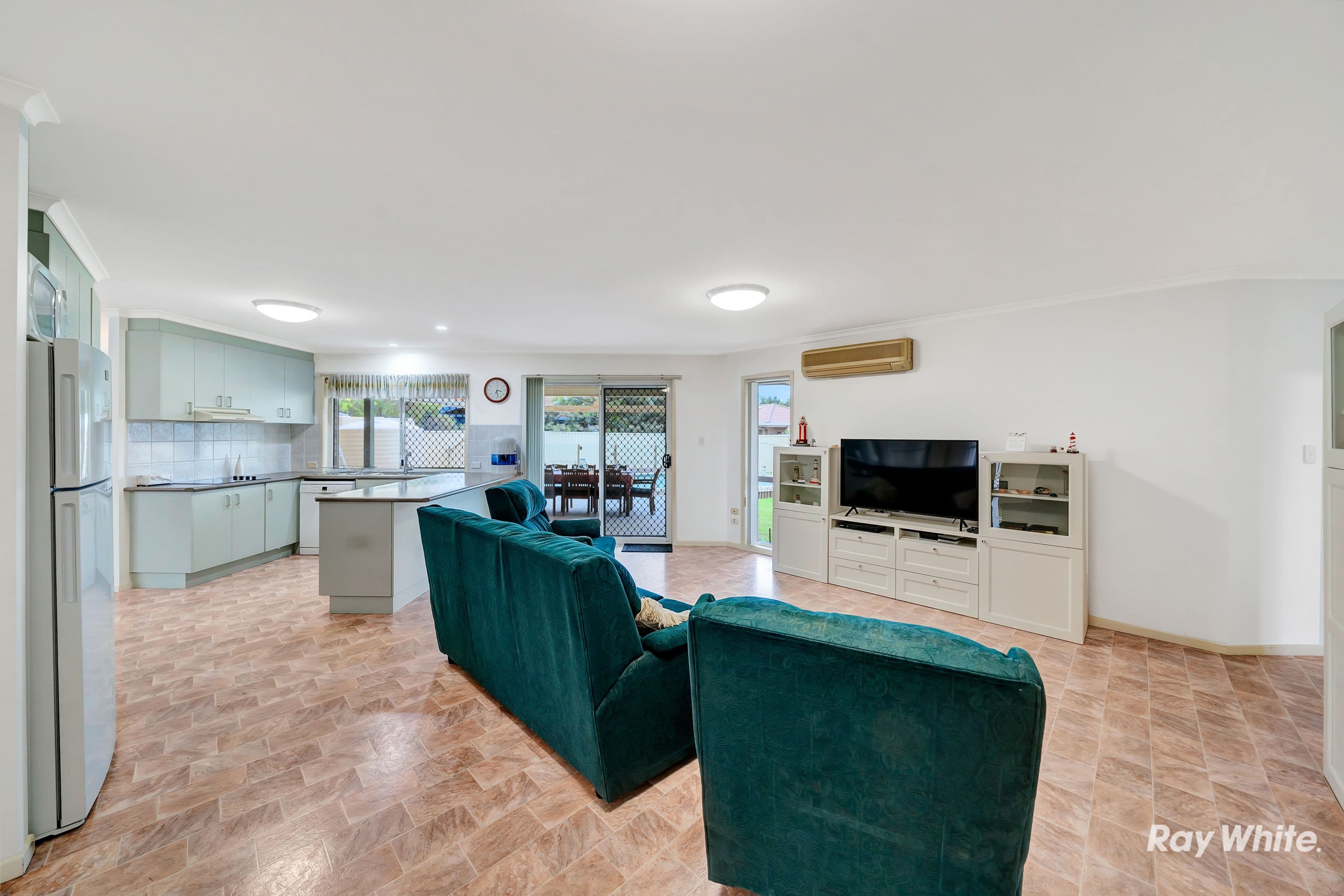 81 Hanlon Street, Tanah Merah QLD 4128, Tanah Merah - Thumbnail 4