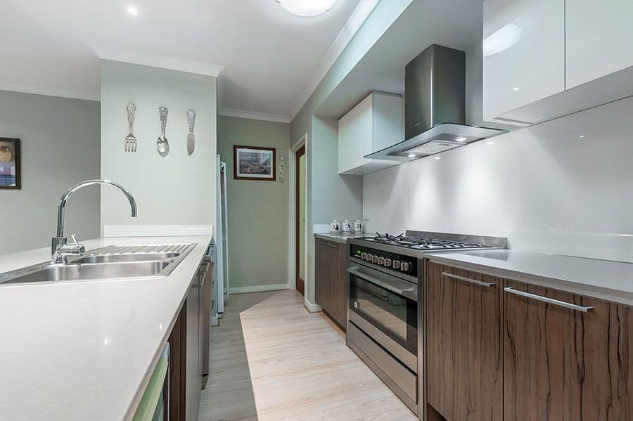 14 Pembury Street, Craigieburn VIC 3064, Craigieburn - Thumbnail 2