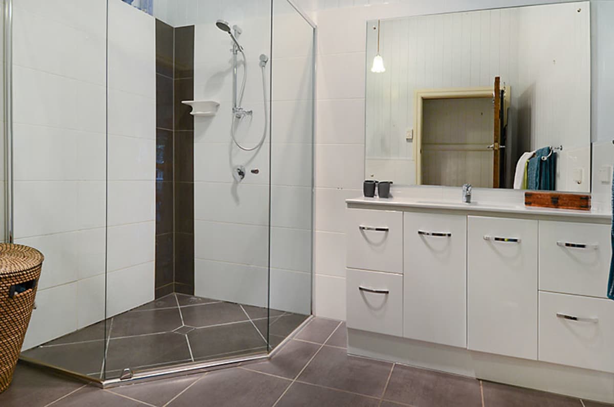 36 Cameron Street, Windsor QLD 4030, Windsor - Thumbnail 3