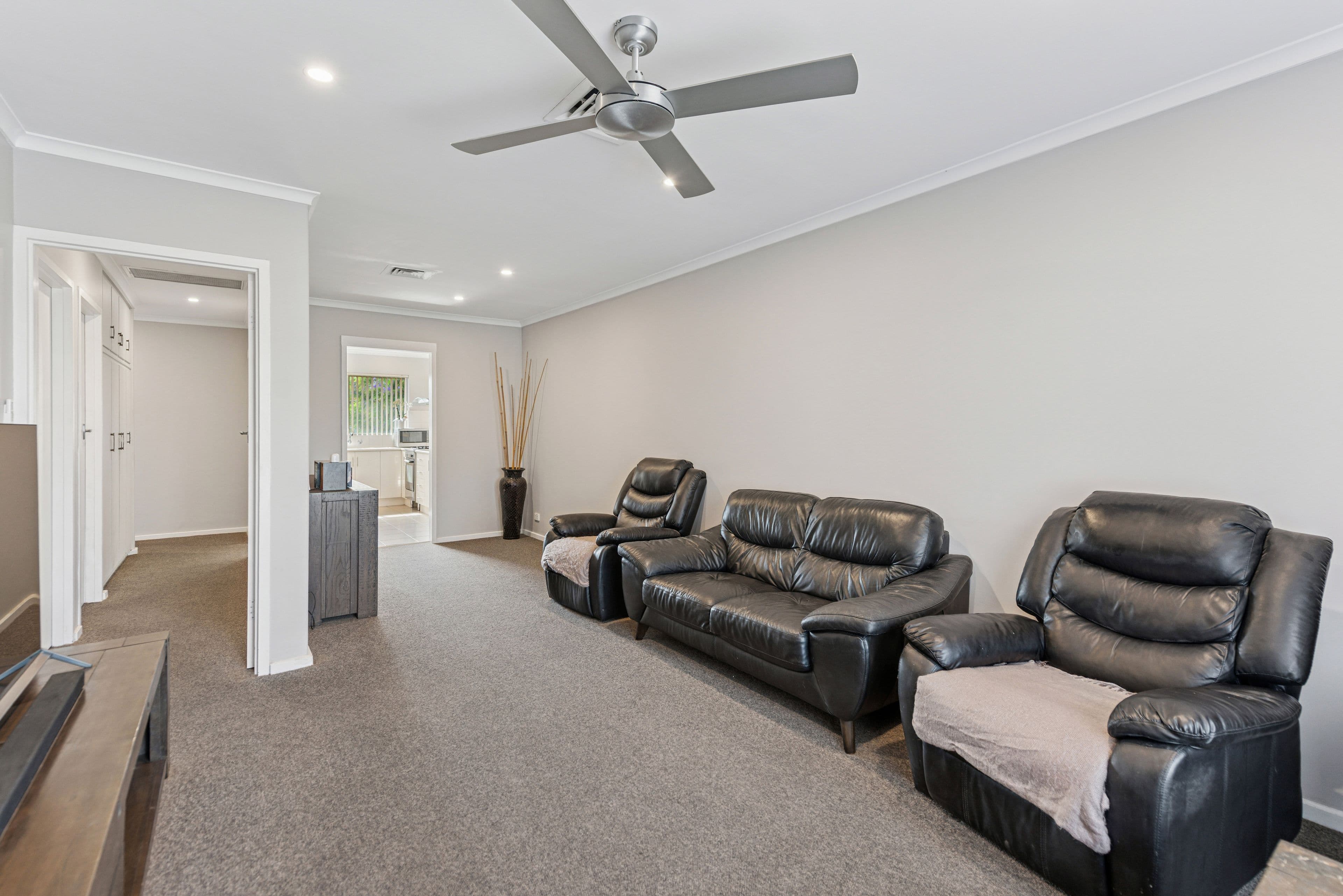 32 Russell Street, Rosewater SA 5013, Rosewater - Thumbnail 4