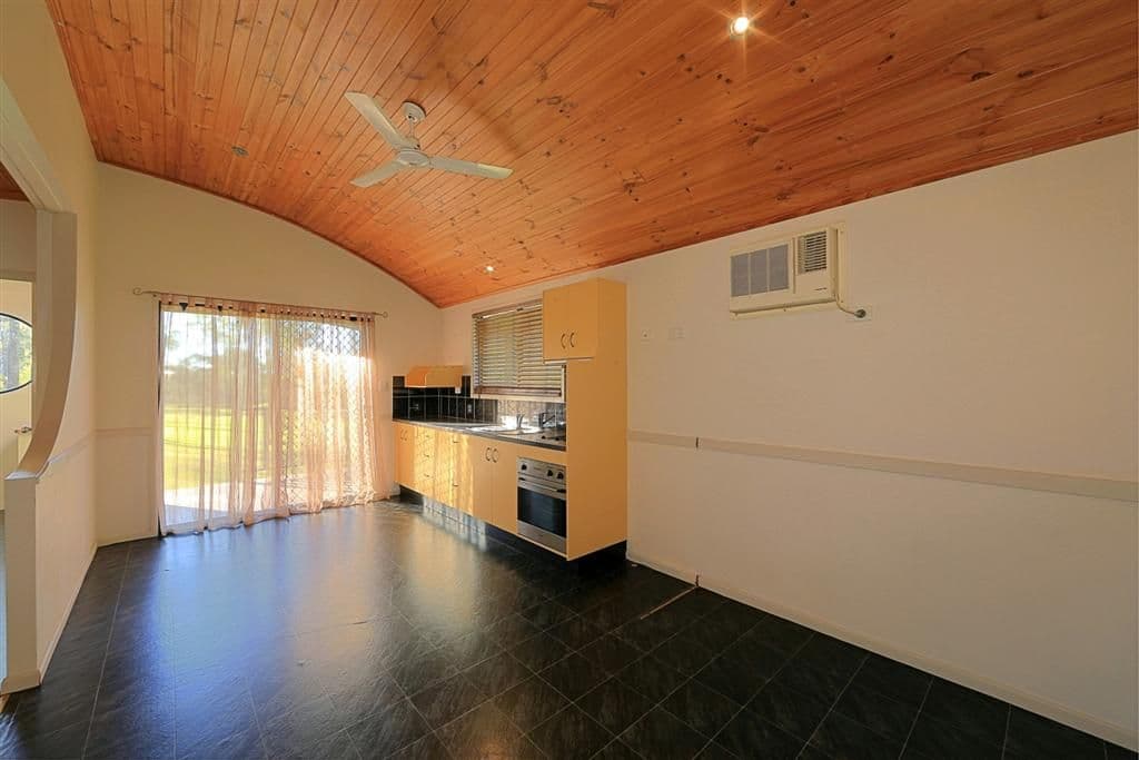7 De Ville Court, SOUTH BINGERA QLD 4670, South Bingera - Thumbnail 5