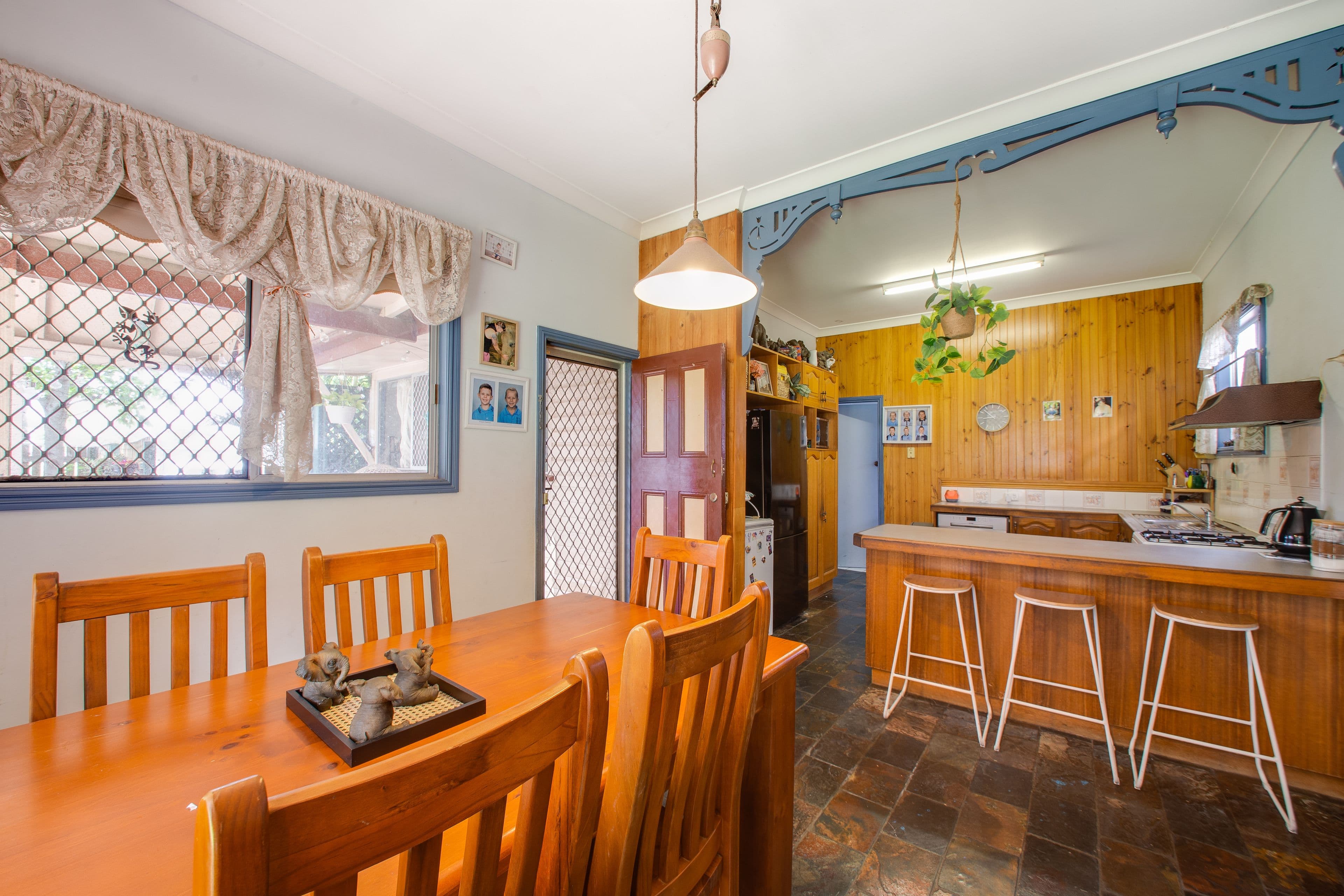 86 Blackstone Road, Silkstone QLD 4304, Silkstone - Thumbnail 5