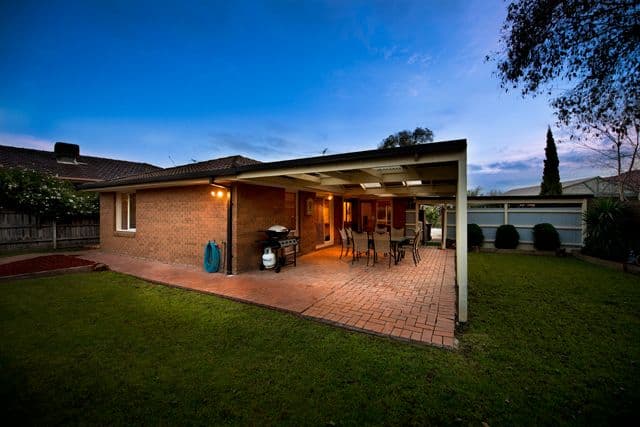 74 Lakesfield Drive, LYSTERFIELD VIC 3156, Lysterfield - Thumbnail 4