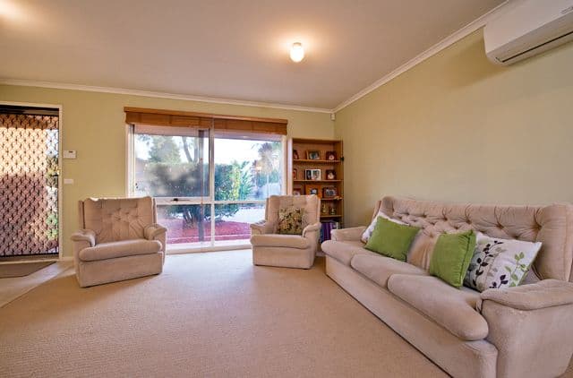 74 Lakesfield Drive, LYSTERFIELD VIC 3156, Lysterfield - Thumbnail 8