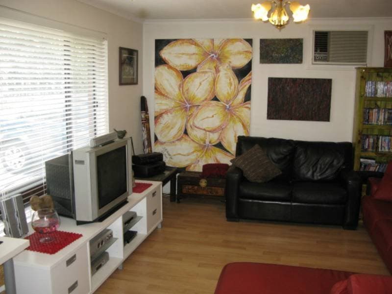 2 Alderman Avenue, Pennington - Thumbnail 4