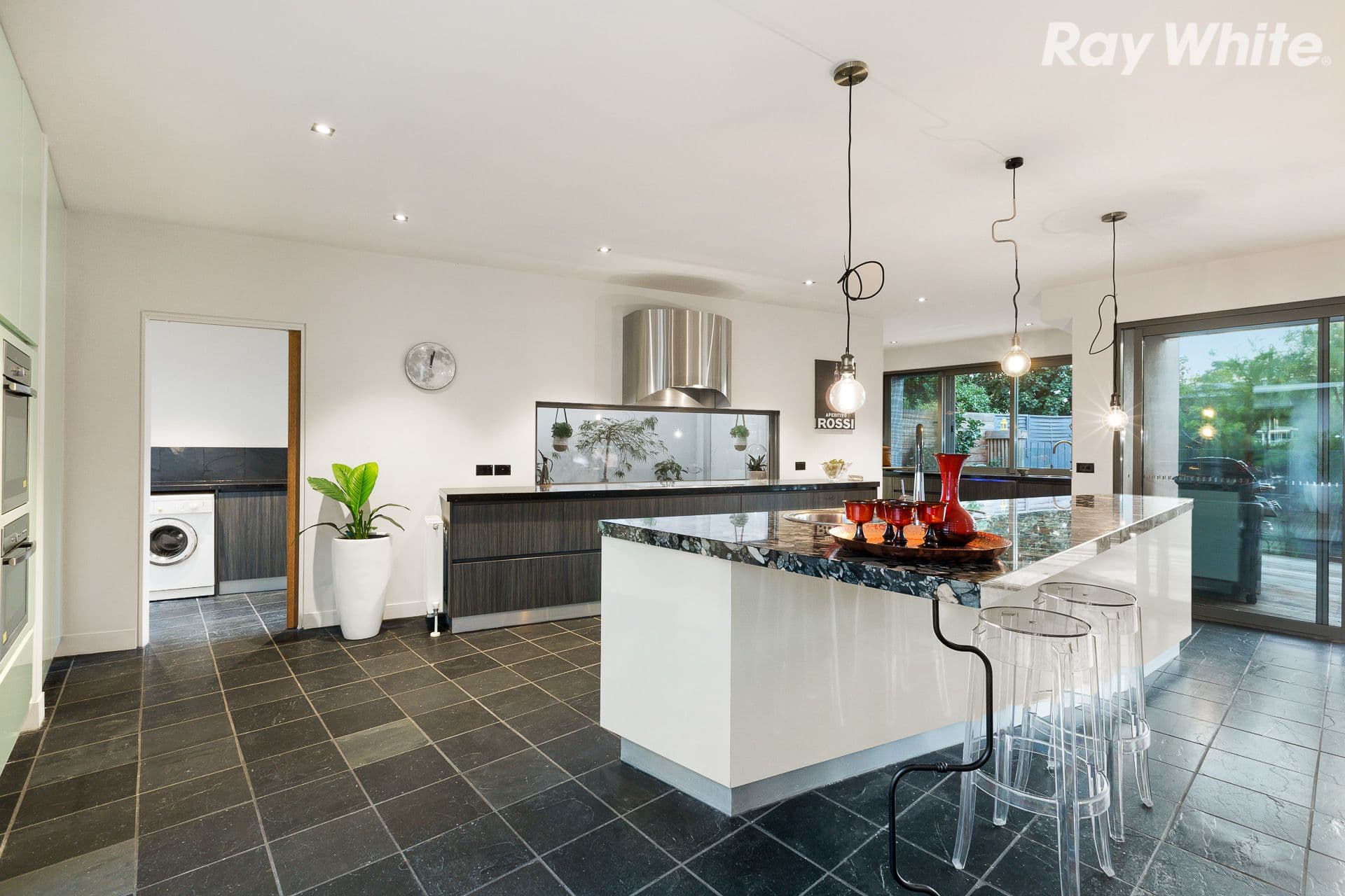 13 Bodley Street, Beaumaris VIC 3193, Beaumaris - Thumbnail 4