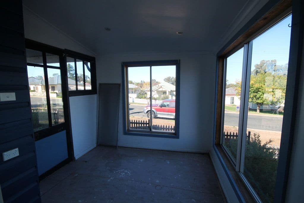 31 Brock Street, Young - Thumbnail 8