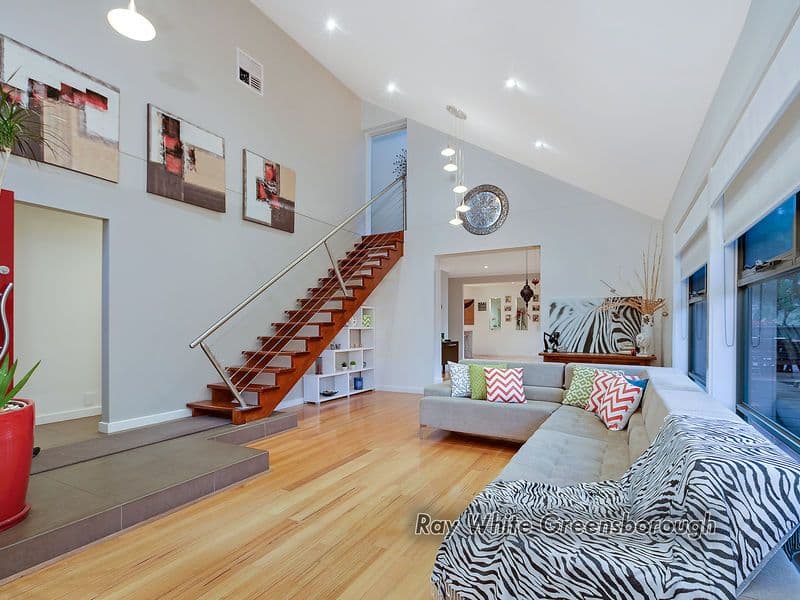 2 Bruce Street, Diamond Creek VIC 3089, Diamond Creek - Thumbnail 2