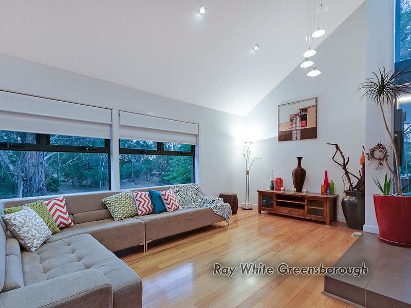 2 Bruce Street, Diamond Creek VIC 3089, Diamond Creek - Thumbnail 3