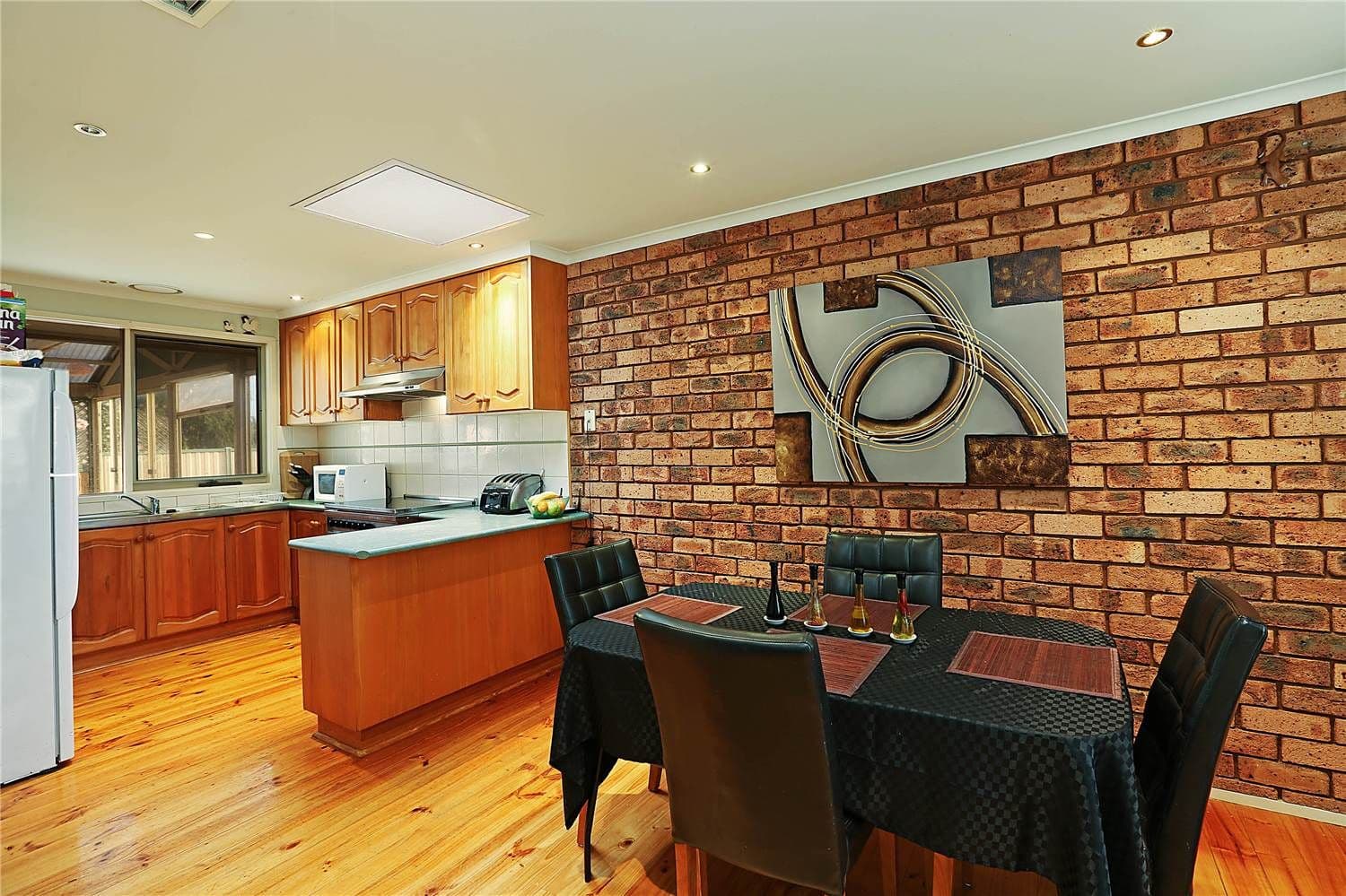 9 Moreland Avenue, CORIO VIC 3214, Corio - Thumbnail 3