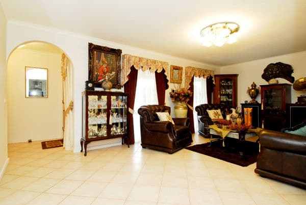 68 Glenelg Drive, CLAYTON SOUTH VIC 3169, Clayton South - Thumbnail 2