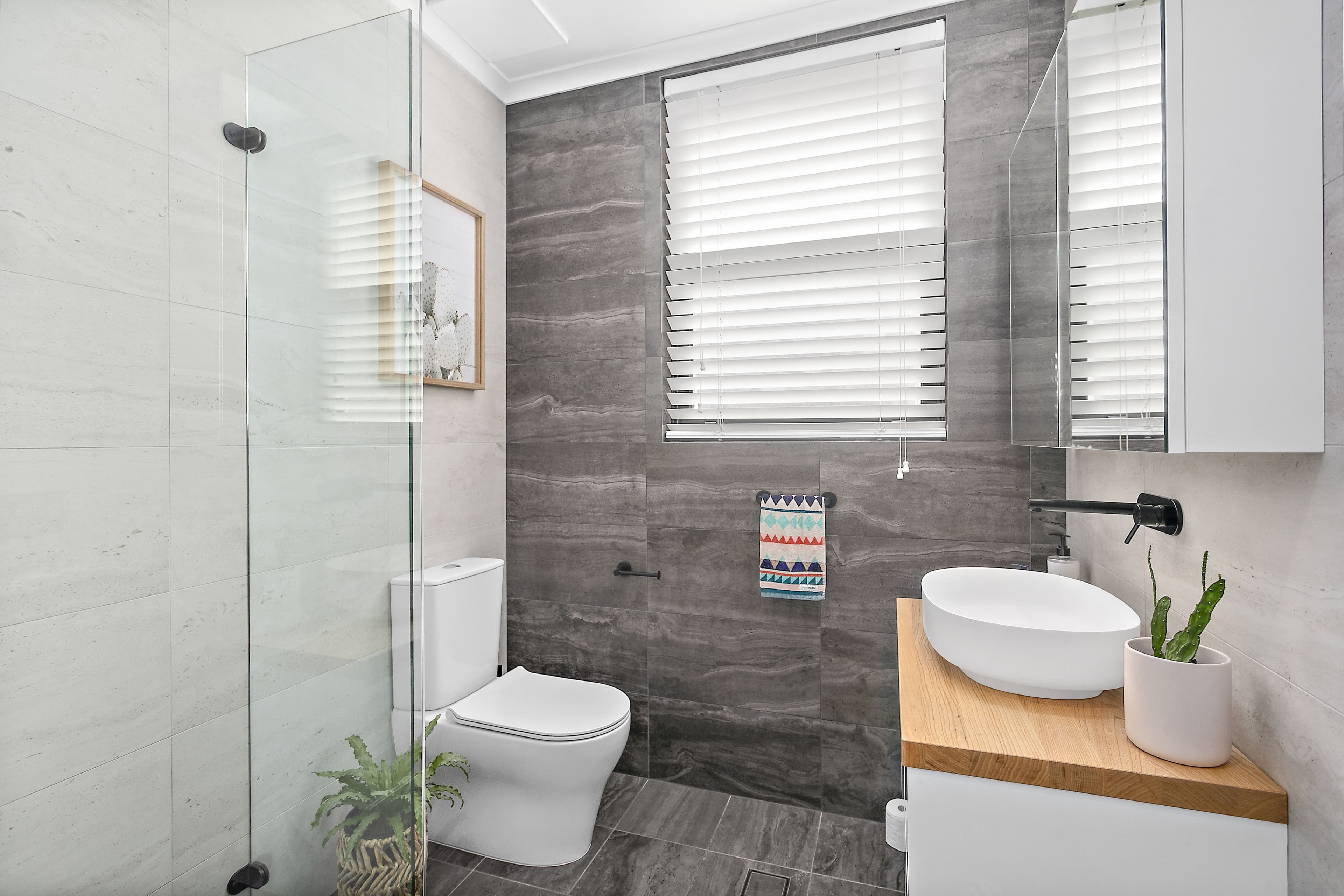 2 Chelmsford Place, Seabrook - Thumbnail 4