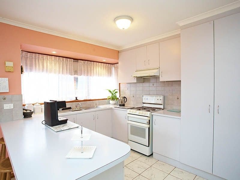 2 Chelmsford Place, Seabrook - Thumbnail 6