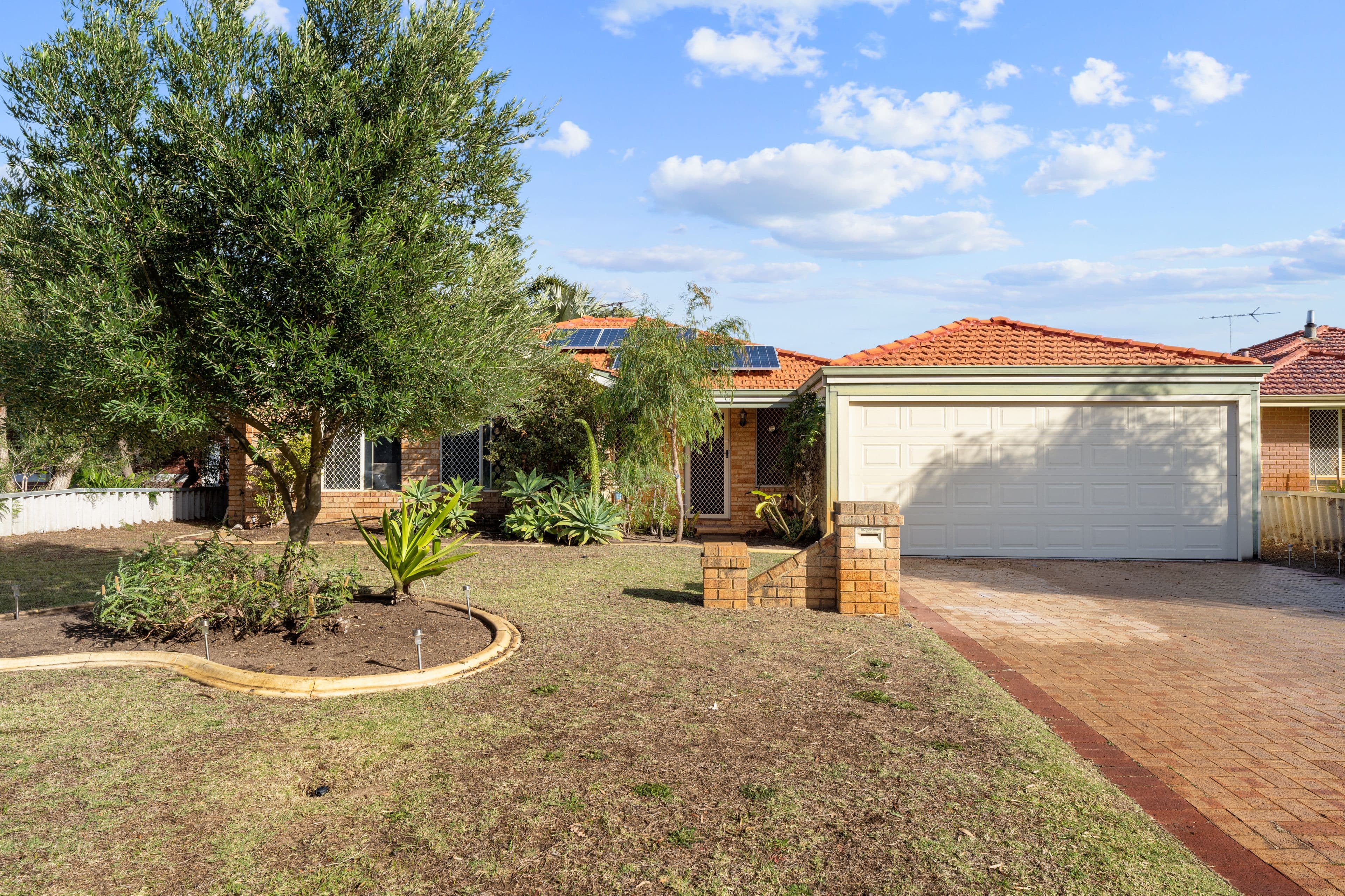 11 Majestic Close, Port Kennedy WA 6172, Port Kennedy - Thumbnail 2
