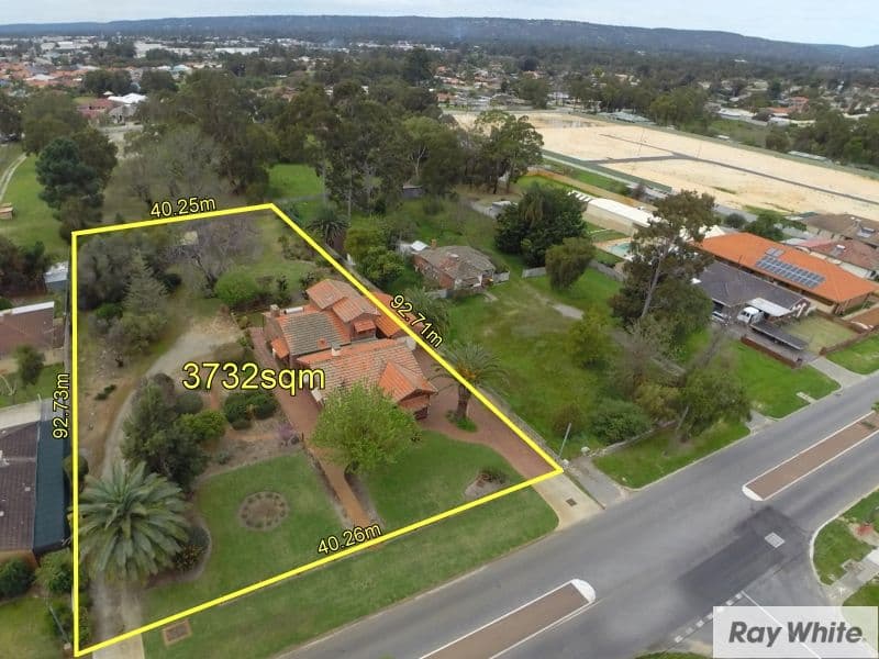 70 Elizabeth Street, East Cannington WA 6107, East Cannington - Thumbnail 4