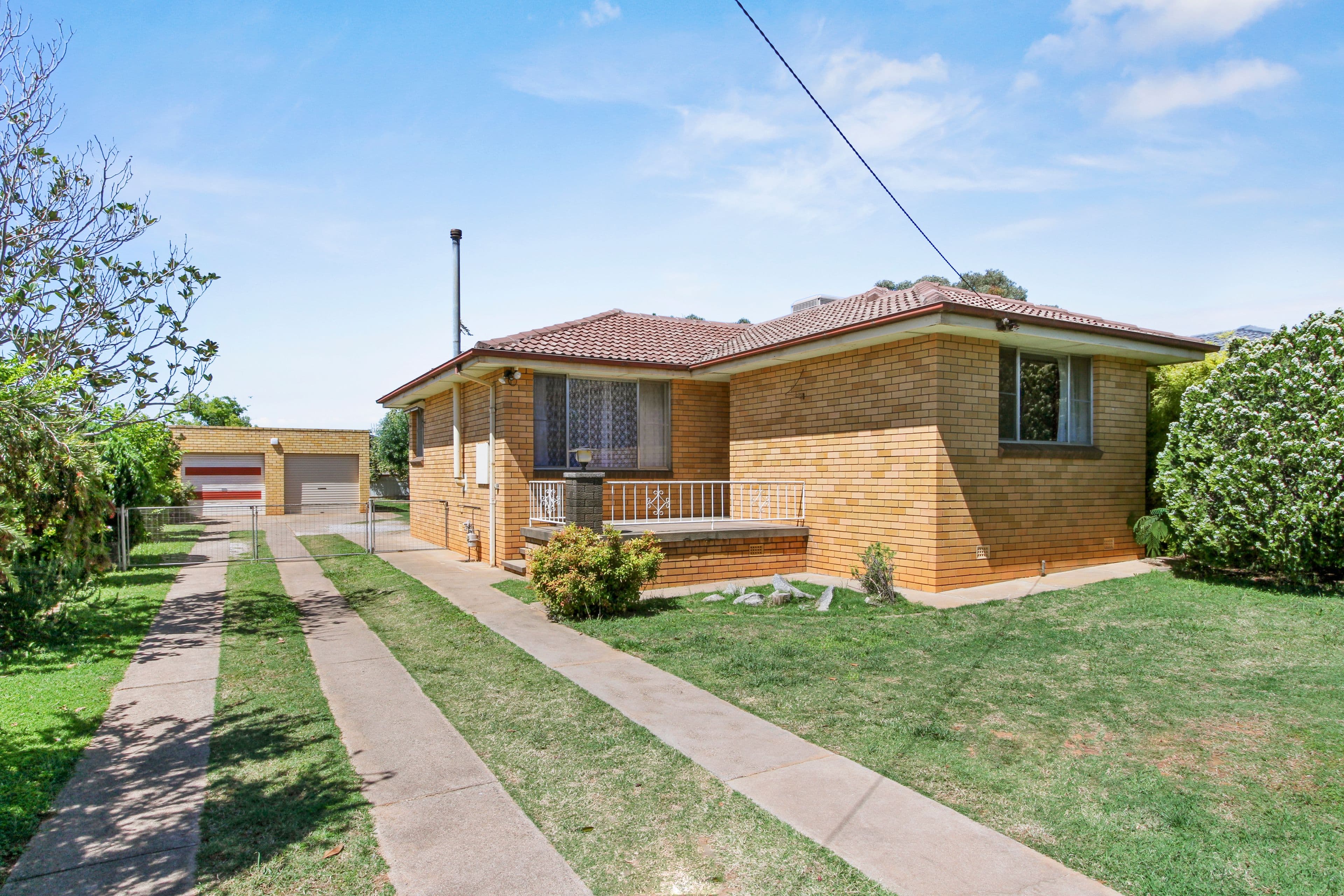 21 Wilburtree Street, Tamworth NSW 2340, Tamworth - Image 1