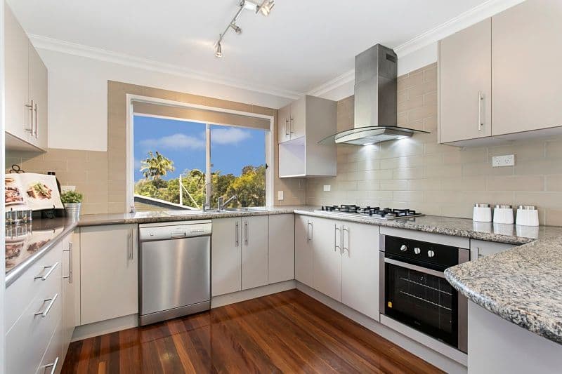12 Darreba Street, KENMORE QLD 4069, Kenmore - Thumbnail 3