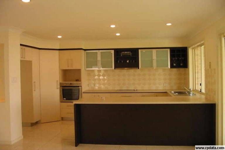 24 Young Place, RUNCORN QLD 4113, Runcorn - Thumbnail 2