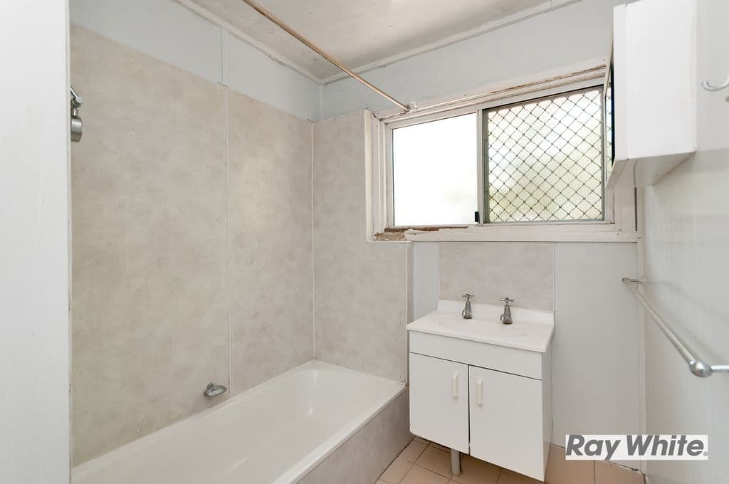 9 Capricorn Street, INALA QLD 4077, Inala - Thumbnail 3