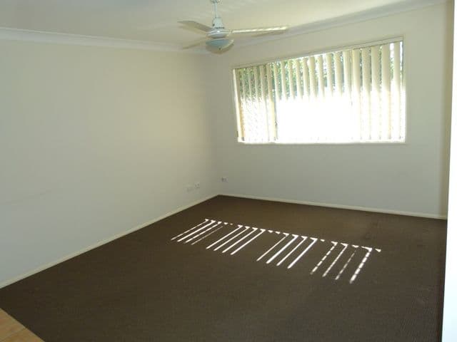 6 Drayton Place, YAMANTO QLD 4305, Yamanto - Thumbnail 3