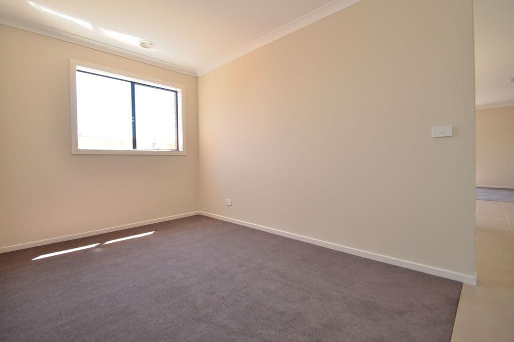 22 Sunridge Drive, MERNDA VIC 3754, Mernda - Thumbnail 8