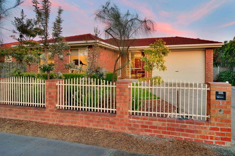 3 Forbes Drive, ASPENDALE GARDENS VIC 3195, Aspendale Gardens - Thumbnail 2