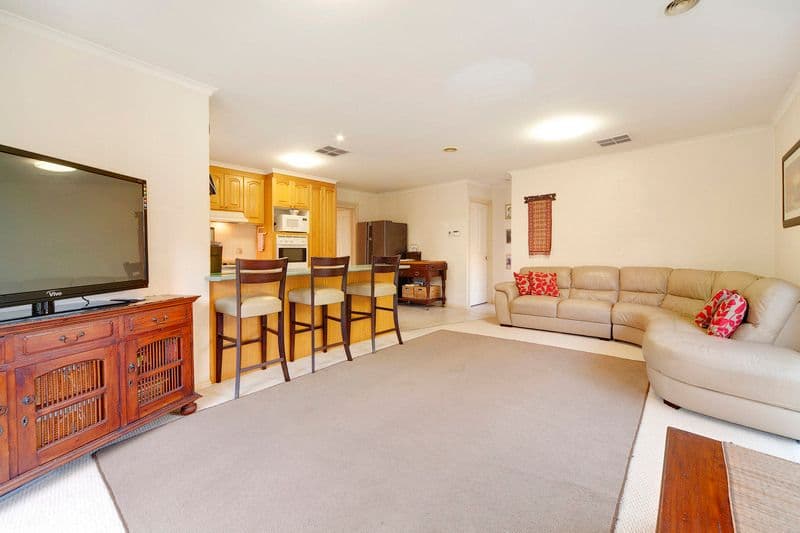 3 Forbes Drive, ASPENDALE GARDENS VIC 3195, Aspendale Gardens - Thumbnail 3