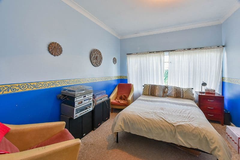15 Salisbury Avenue, Glenfield NSW 2167, Glenfield - Thumbnail 4
