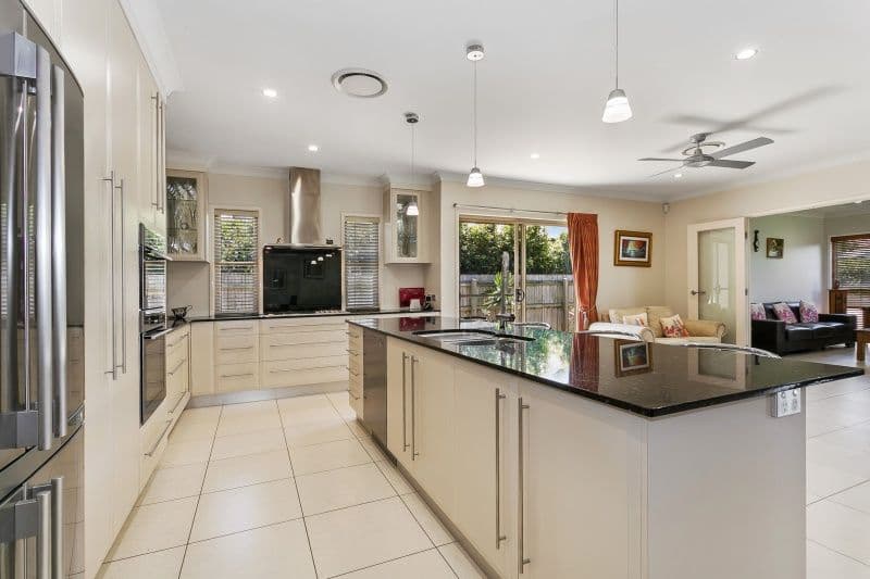 107 Sinnamon Road, SINNAMON PARK QLD 4073, Sinnamon Park - Thumbnail 2