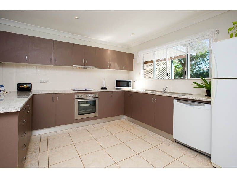 95 Cremin Street, UPPER MOUNT GRAVATT QLD 4122, Upper Mount Gravatt - Thumbnail 2