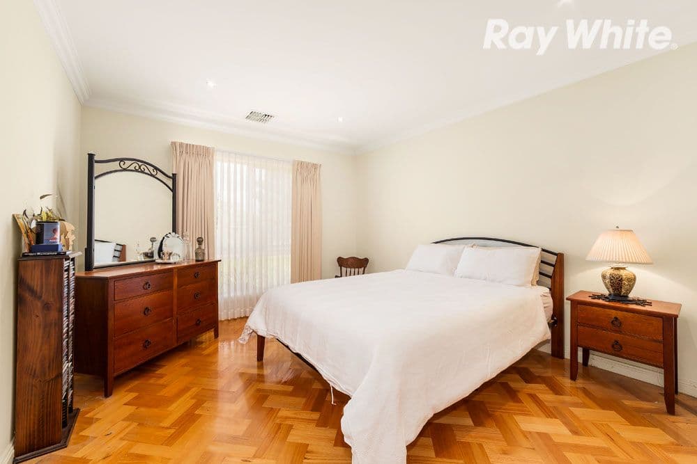 16 Thrush Street, South Morang VIC 3752, South Morang - Thumbnail 7