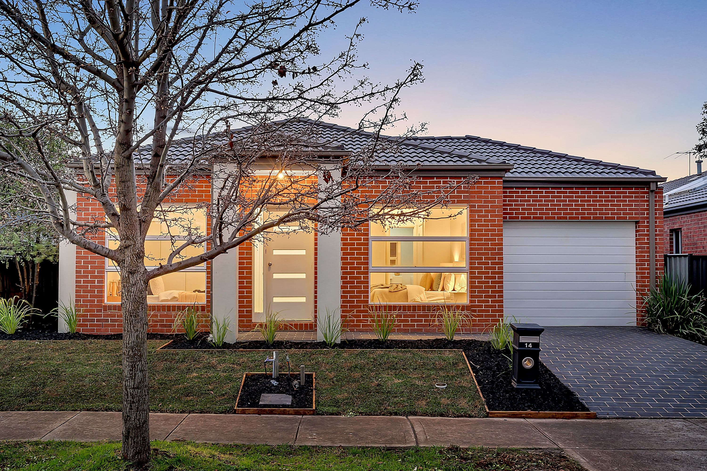 14 Greenham Avenue, Craigieburn VIC 3064, Craigieburn - Thumbnail 2