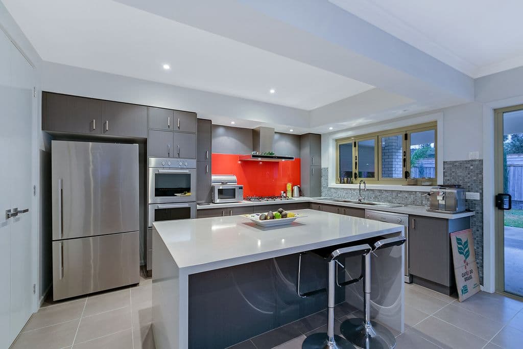 24 Brandon Crescent, BUNDOORA VIC 3083, Bundoora - Thumbnail 2