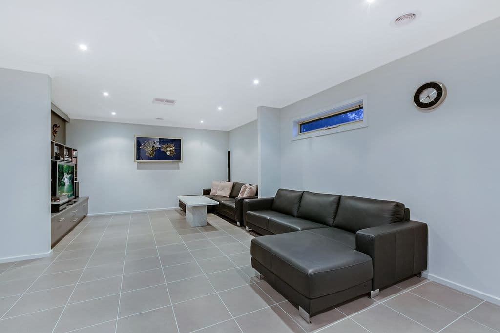 24 Brandon Crescent, BUNDOORA VIC 3083, Bundoora - Thumbnail 4