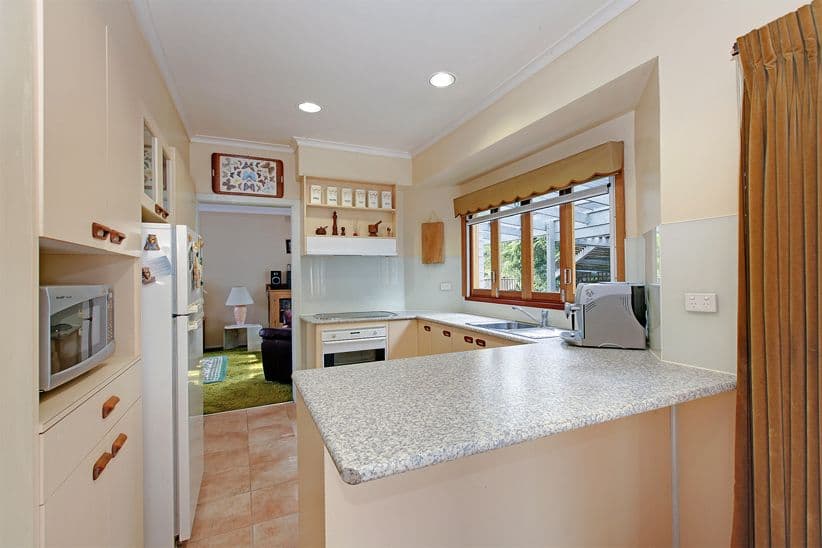 12 Coronation Court, BUNDOORA VIC 3083, Bundoora - Thumbnail 2