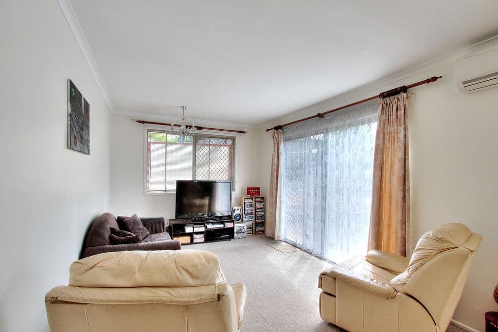 76 Juers Street, Kingston QLD 4114, Kingston - Thumbnail 3