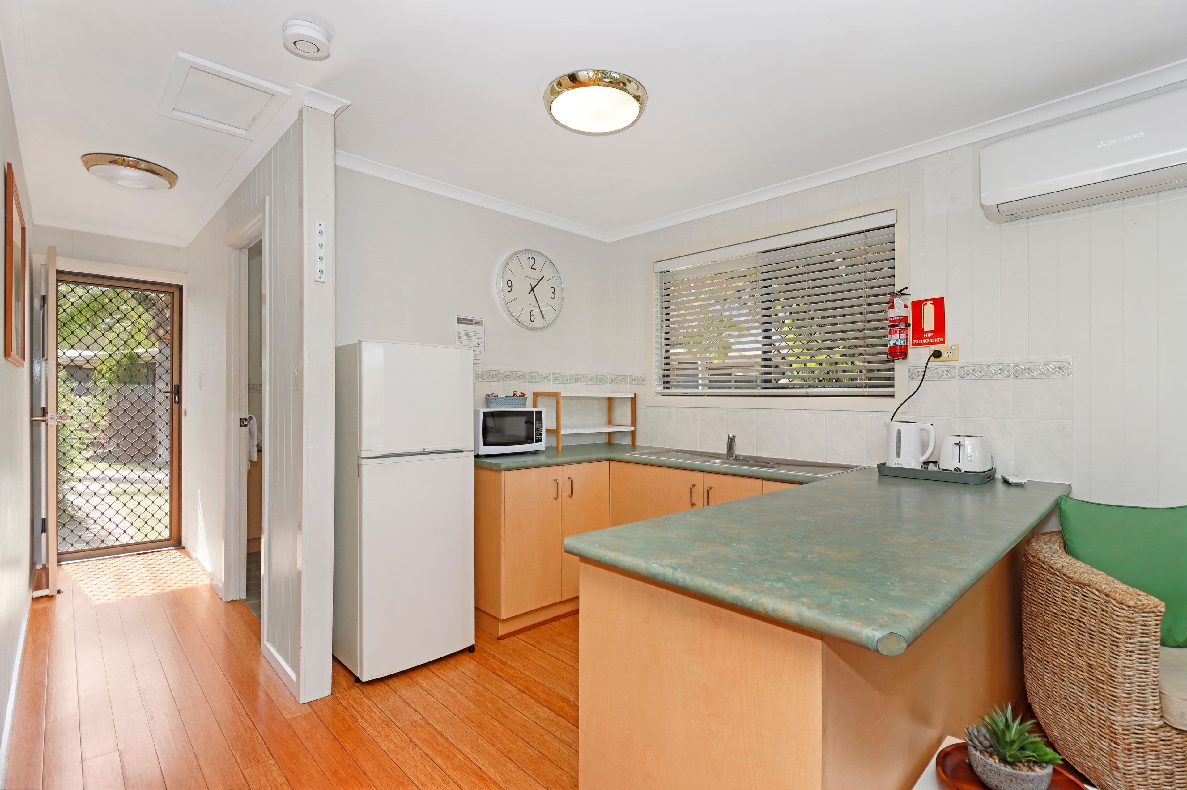 1 Shell Street, Urangan QLD 4655, Urangan - Thumbnail 4
