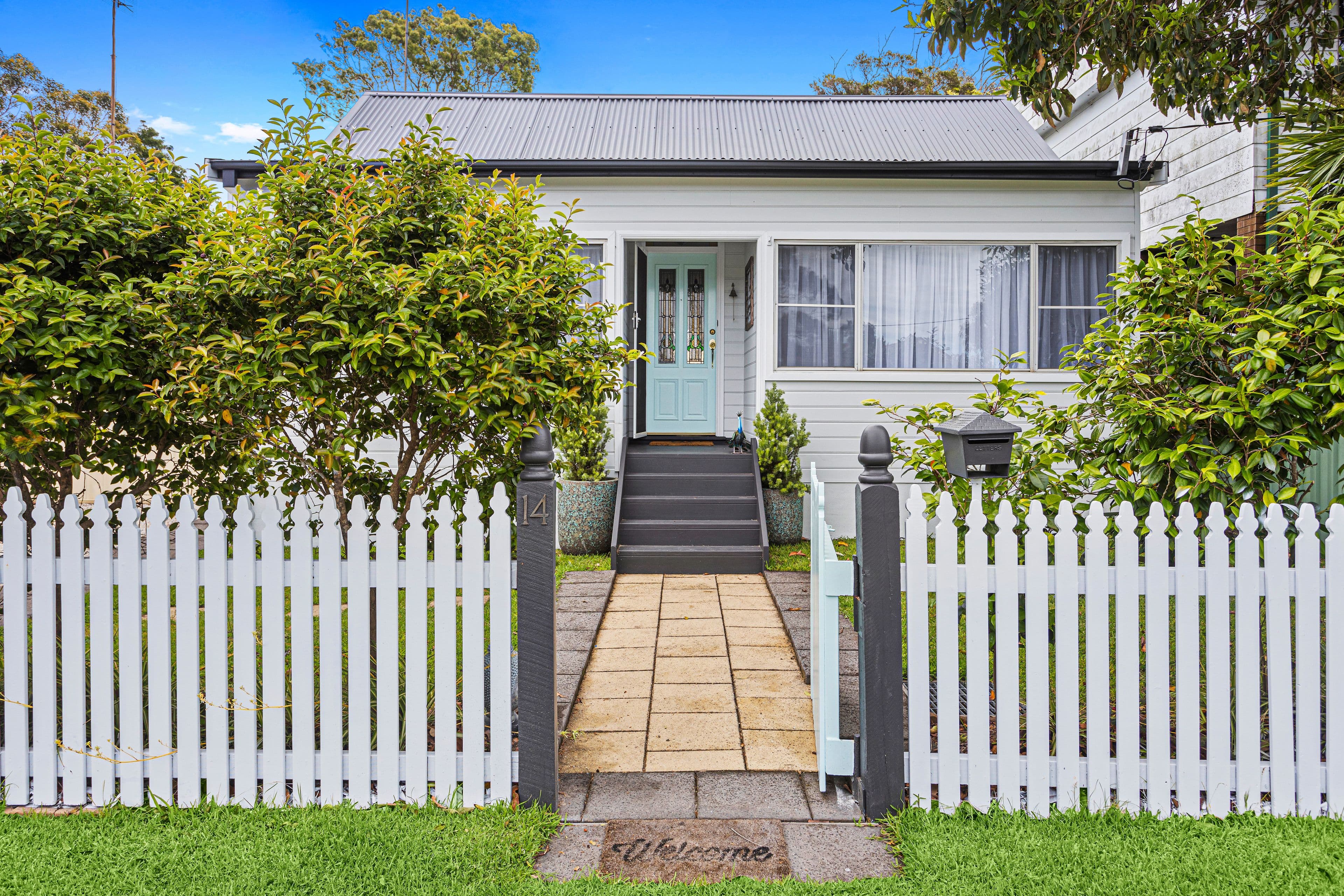 14 Hay Street, Helensburgh NSW 2508, Helensburgh - Image 1