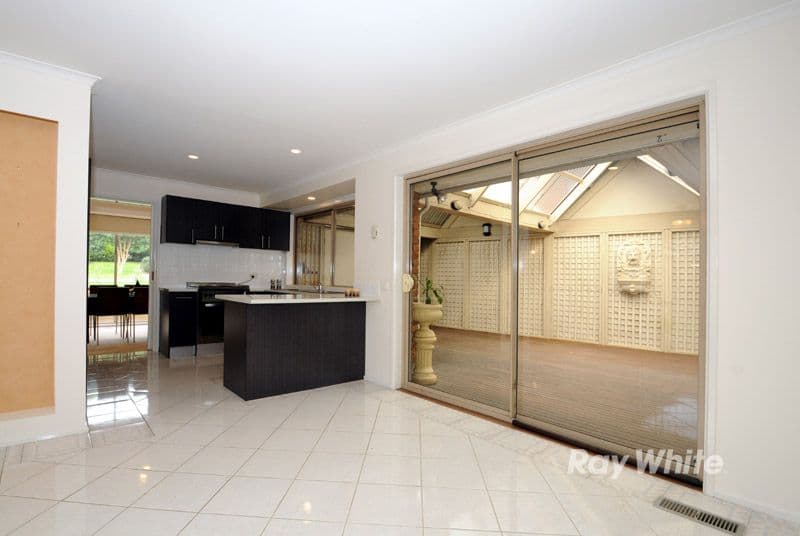 31 George Knox Drive, ROWVILLE VIC 3178, Rowville - Thumbnail 8