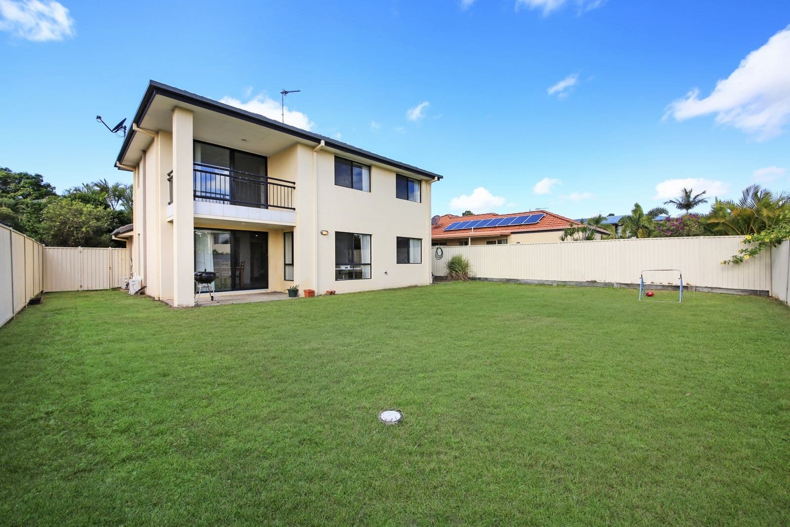 22 Respall Way, Arundel QLD 4214, Arundel - Thumbnail 2