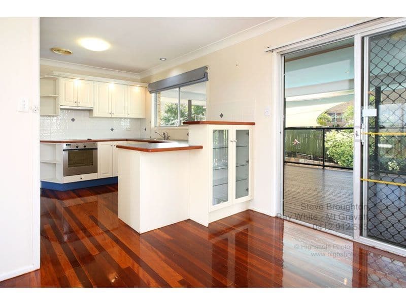28 Tandanya Street, MANSFIELD QLD 4122, Mansfield - Thumbnail 4