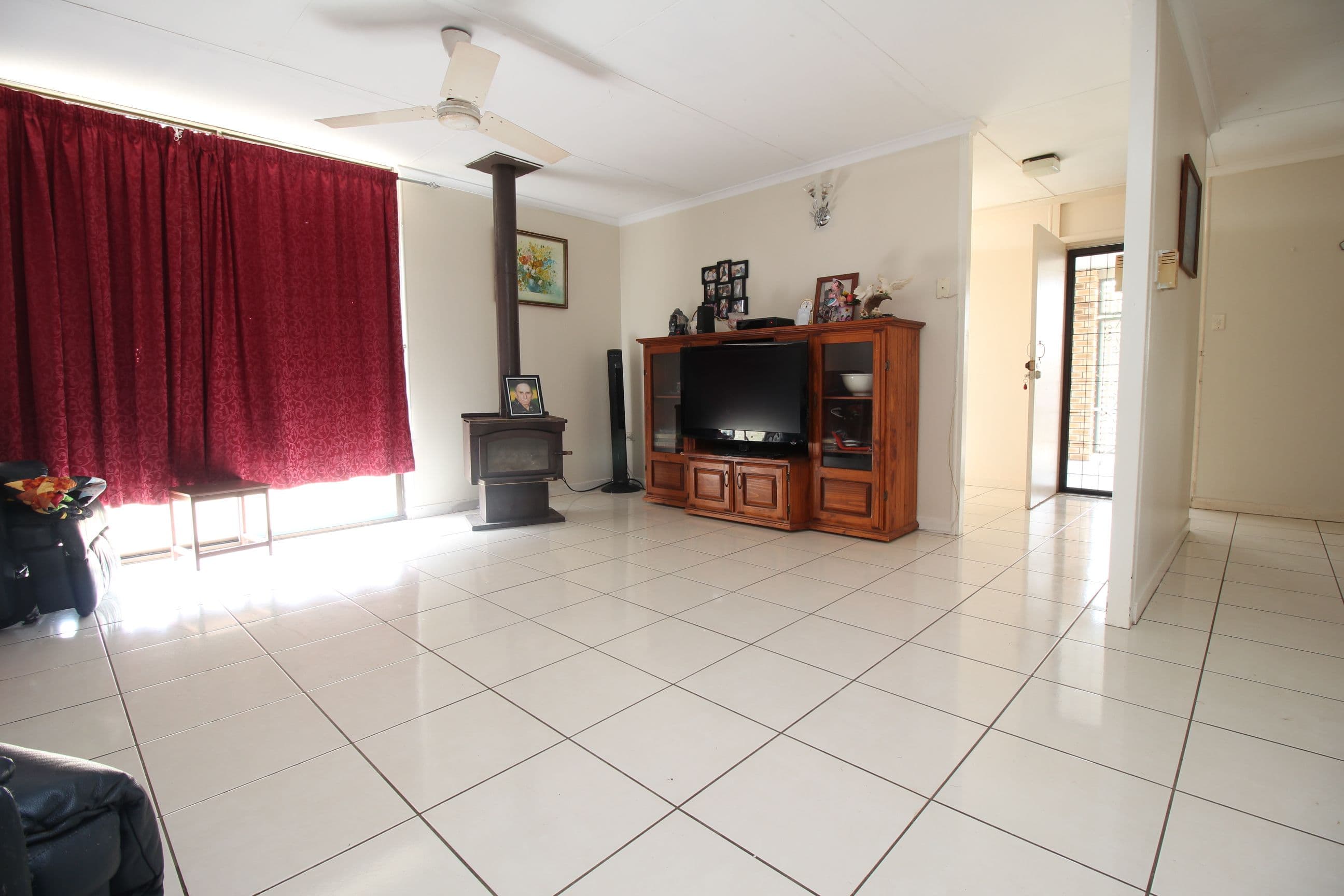26 Diamond Avenue, Emerald QLD 4720, Emerald - Thumbnail 4