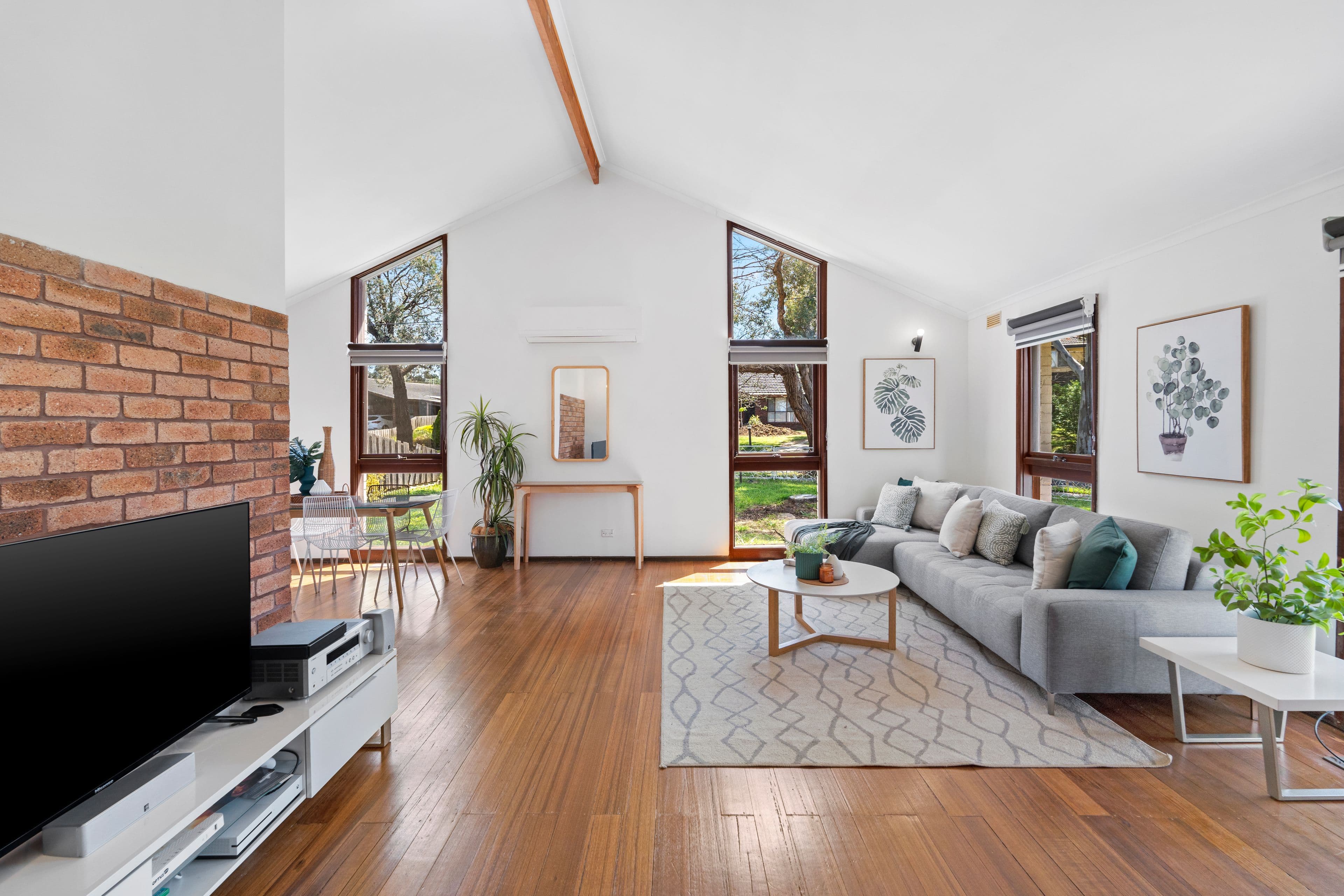 33 Kelvin Drive, Ferntree Gully VIC 3156, Ferntree Gully - Thumbnail 2
