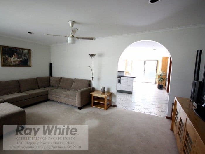 5 Haddenham Street, CHIPPING NORTON NSW 2170, Chipping Norton - Thumbnail 4