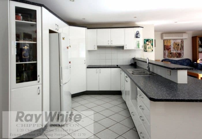 5 Haddenham Street, CHIPPING NORTON NSW 2170, Chipping Norton - Thumbnail 5