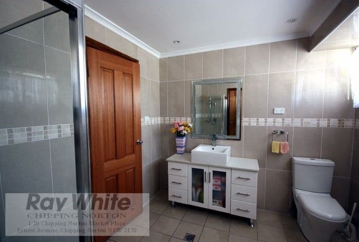 5 Haddenham Street, CHIPPING NORTON NSW 2170, Chipping Norton - Thumbnail 7